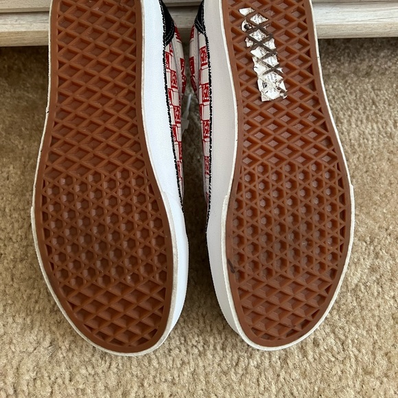 Vans Old Skool ‘Red Checkerboard’ - Picture 2 of 5